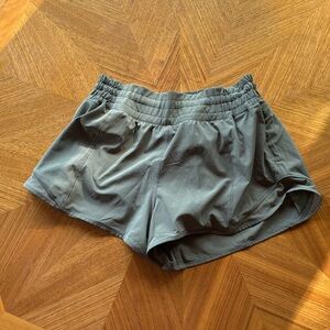 Lululemon Hotty Hot 2.5